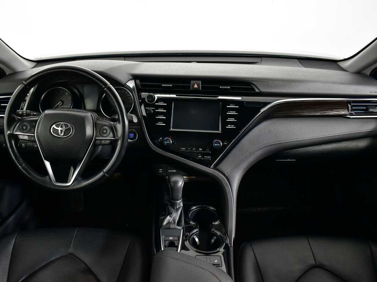 Toyota Camry, 2019 Фото №12