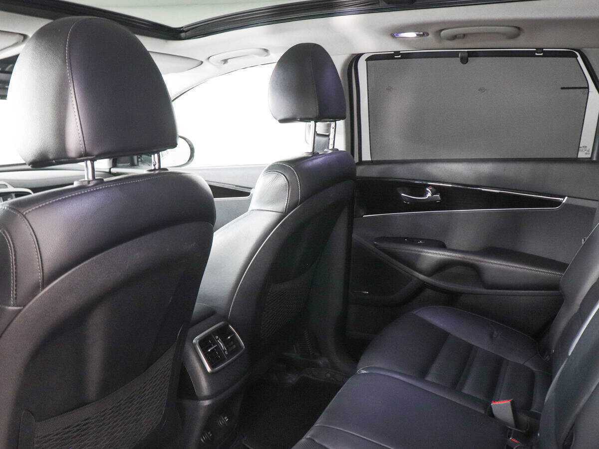 Kia Sorento, 2018 Фото №13