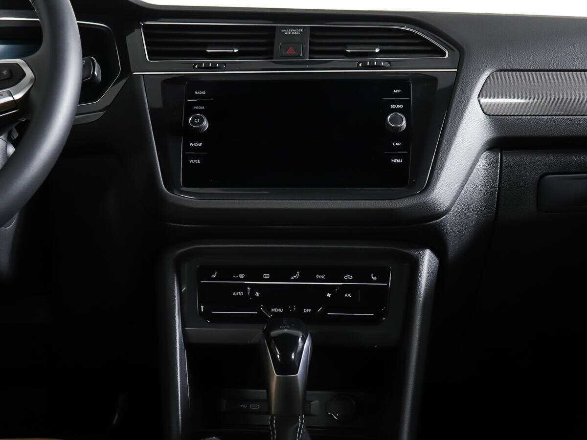 Volkswagen Tiguan, 2022 Фото №11