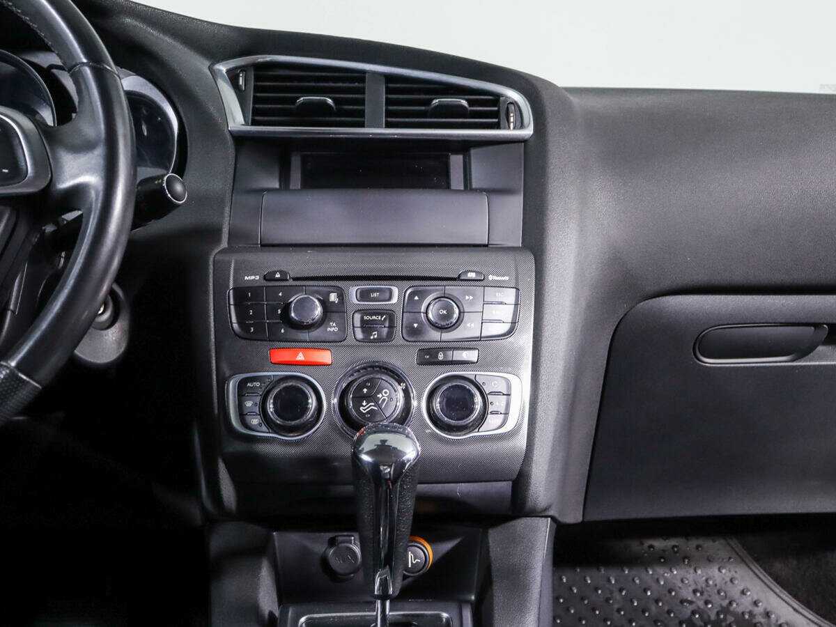 Citroen C4, 2012 Фото №11