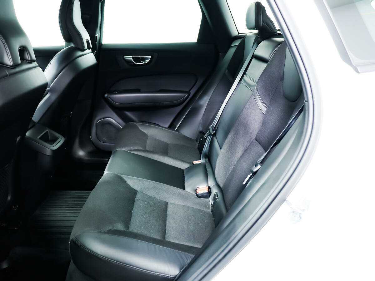 Volvo XC60, 2021 Фото №12