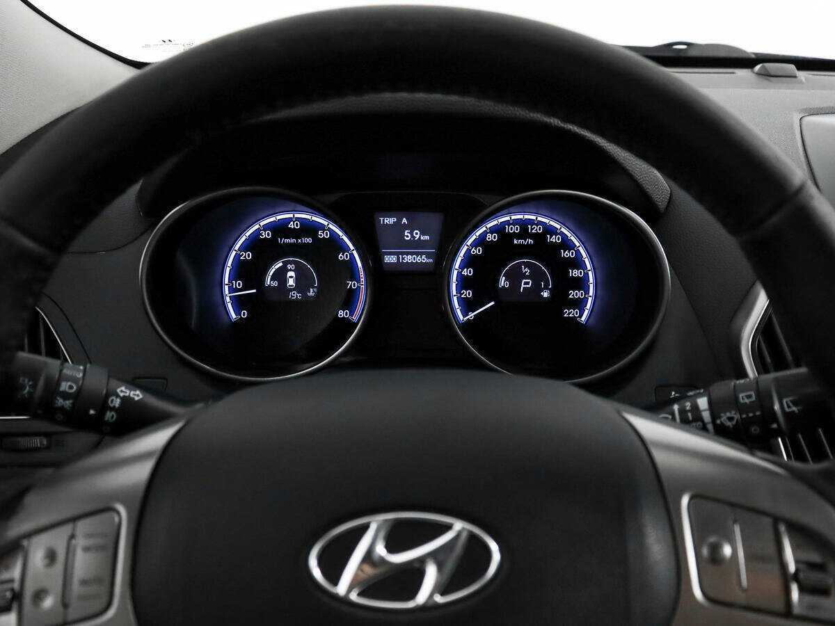 Hyundai ix35, 2010 Фото №15