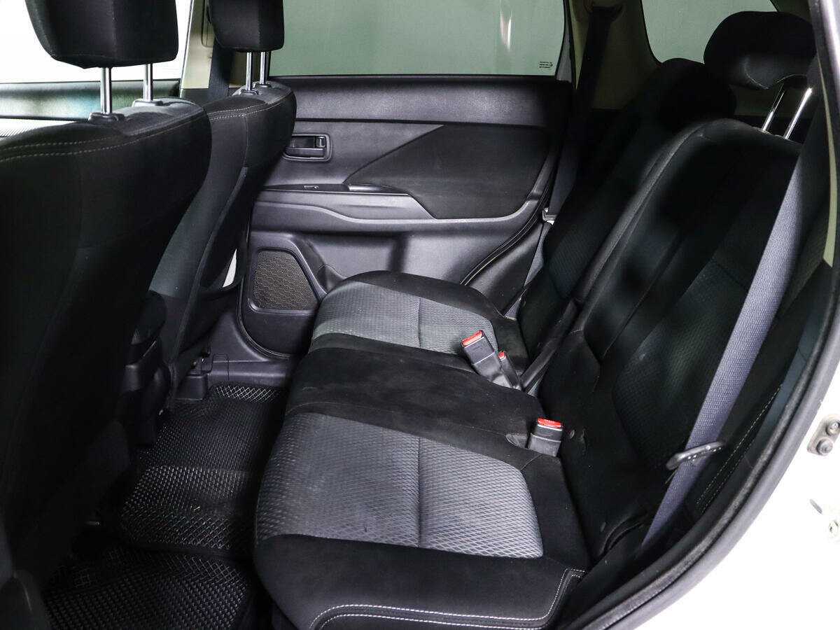 Mitsubishi Outlander, 2018 - 198 512 км. | Фото №8