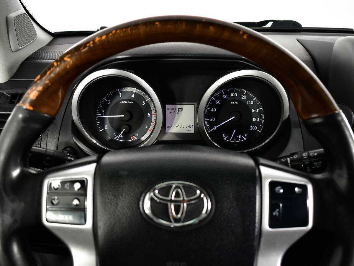 Toyota Land Cruiser Prado, 2011 Фото №11