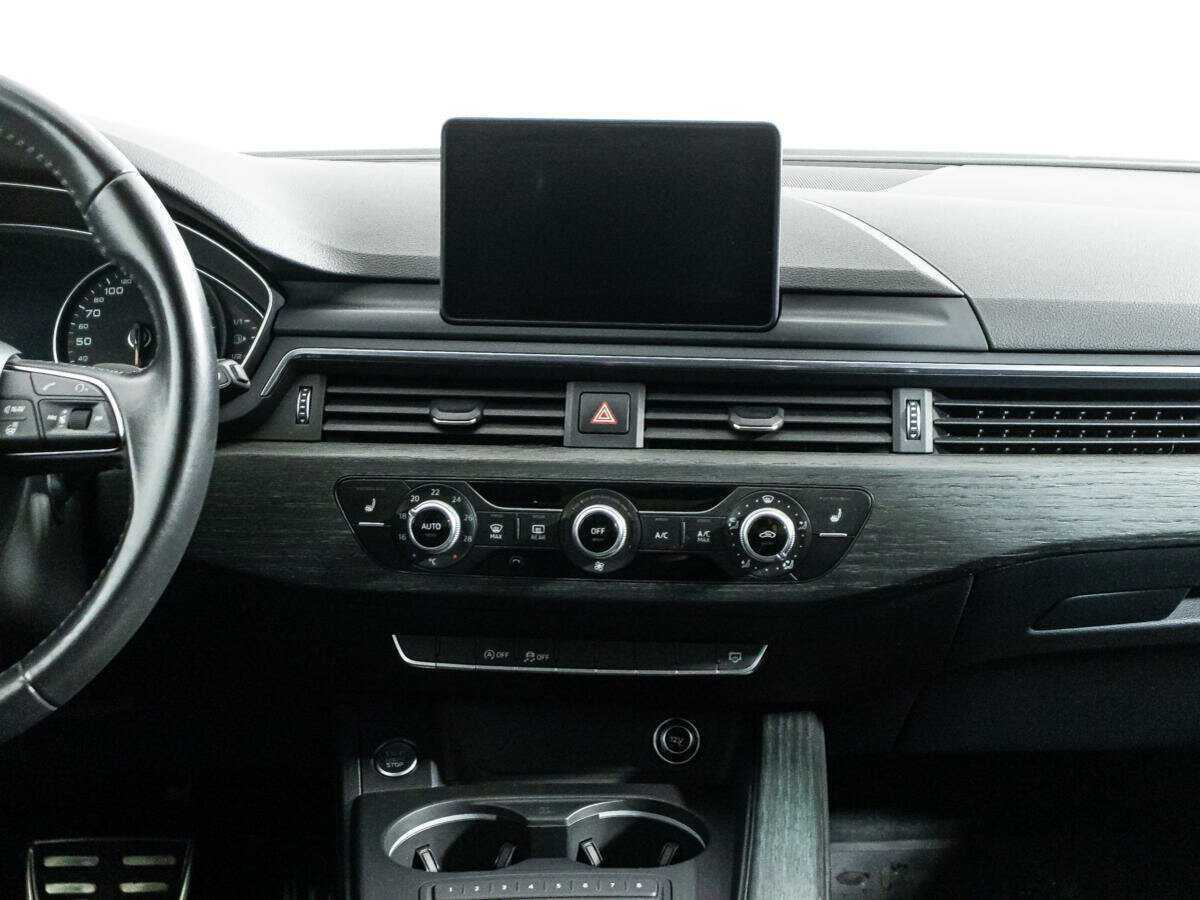 Audi A4, 2017 Фото №14