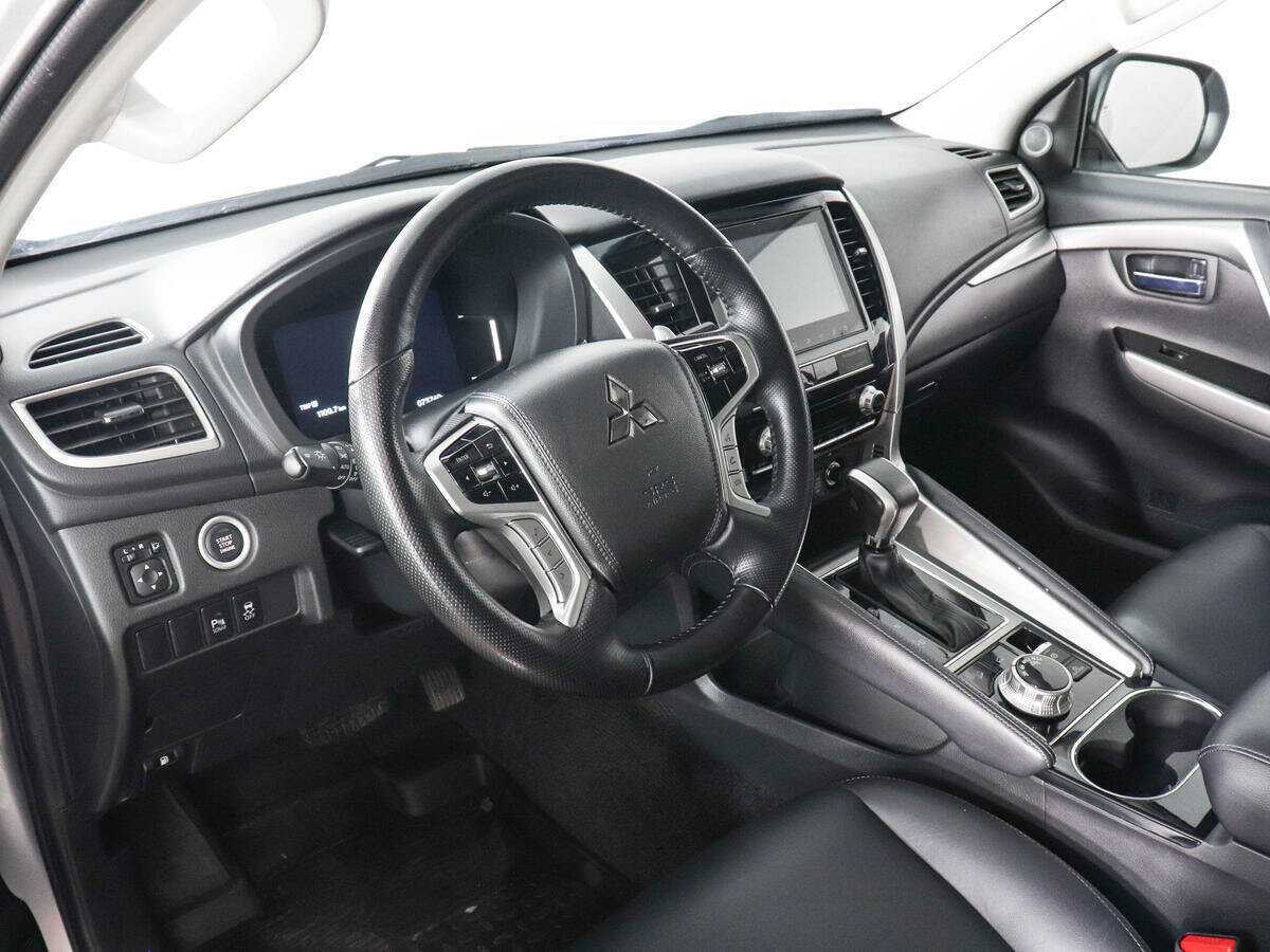 Mitsubishi Pajero Sport, 2022 Фото №9