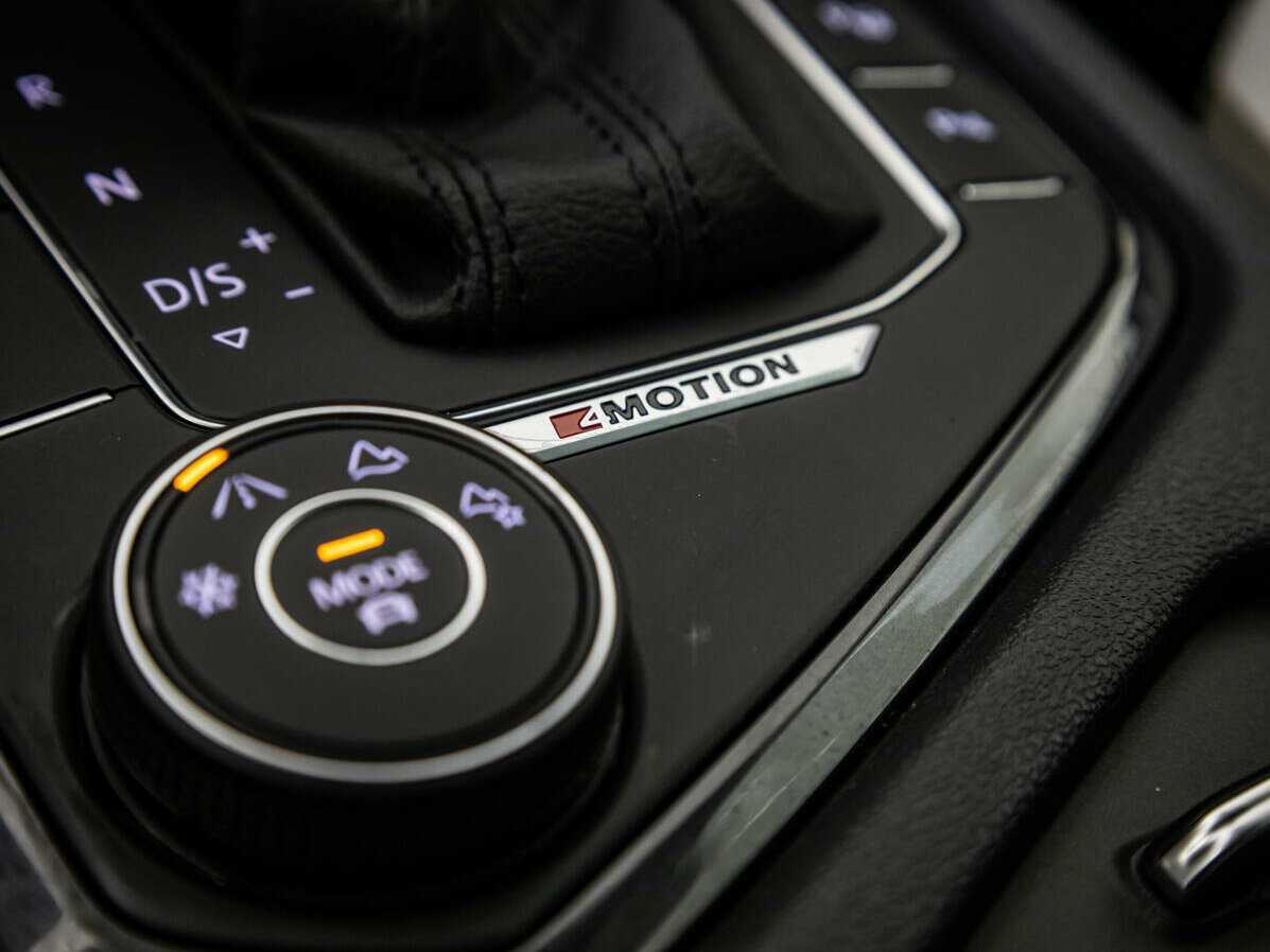 Volkswagen Tiguan, 2019 Фото №18