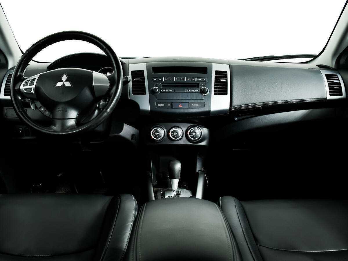 Mitsubishi Outlander, 2011 Фото №11