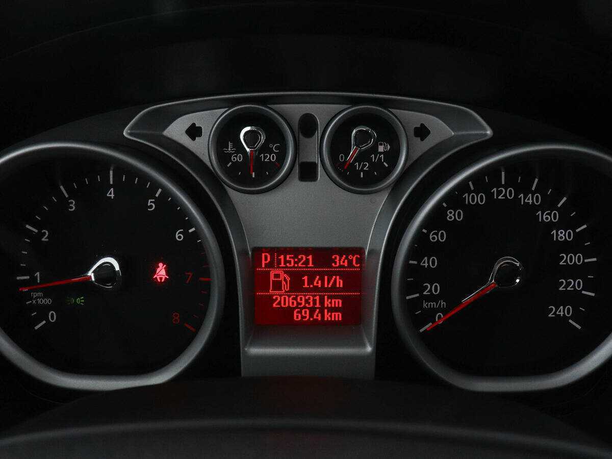 Ford Focus, 2010 Фото №11