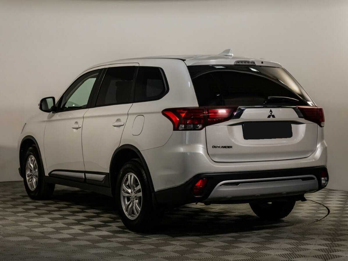 Mitsubishi Outlander, 2020 Фото №6