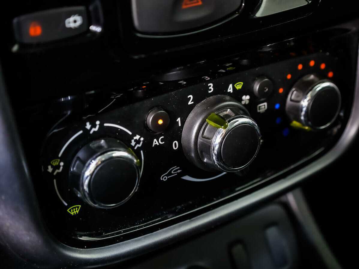 Renault Duster, 2013 Фото №13