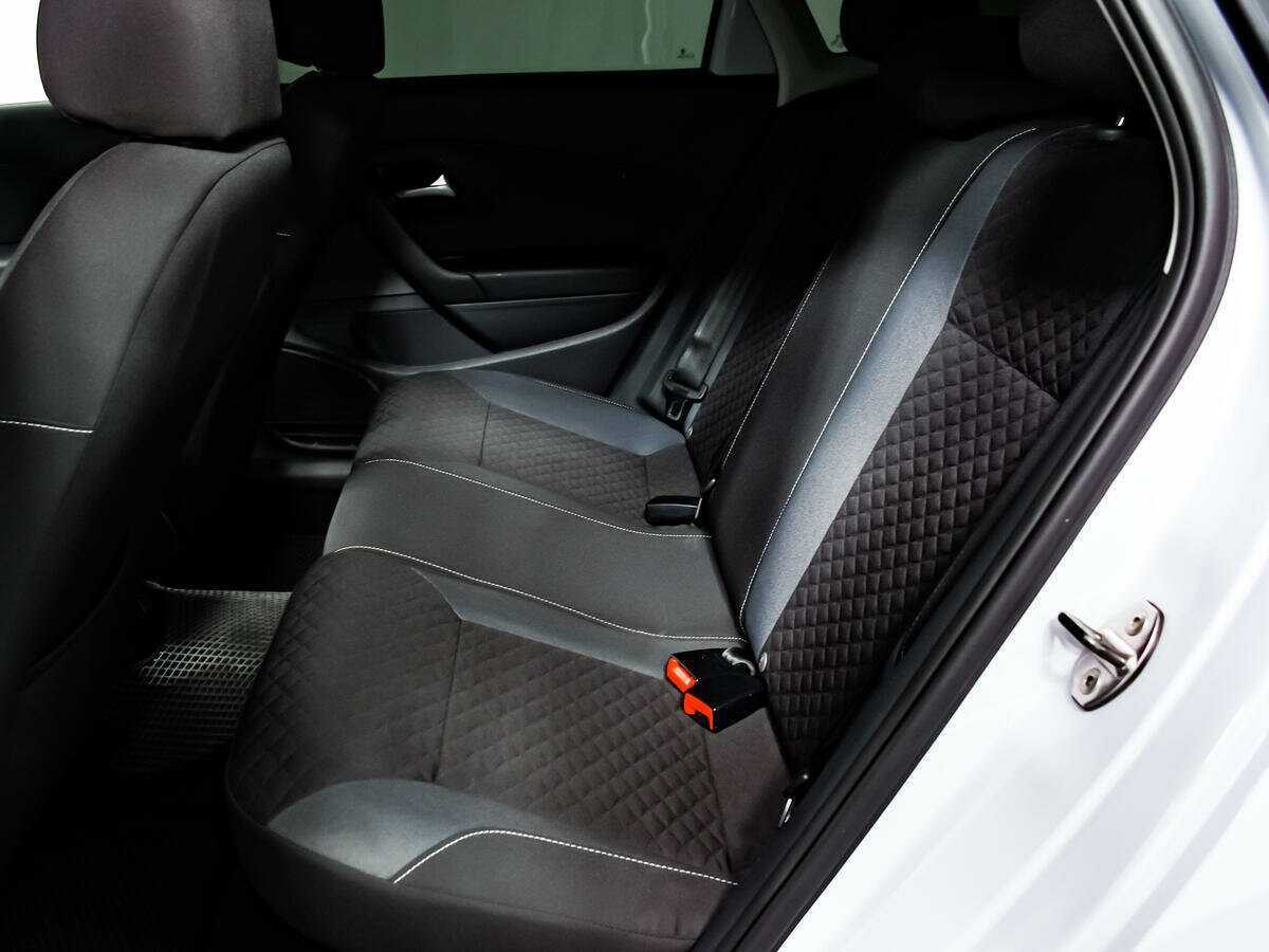 Volkswagen Polo, 2018 Фото №12