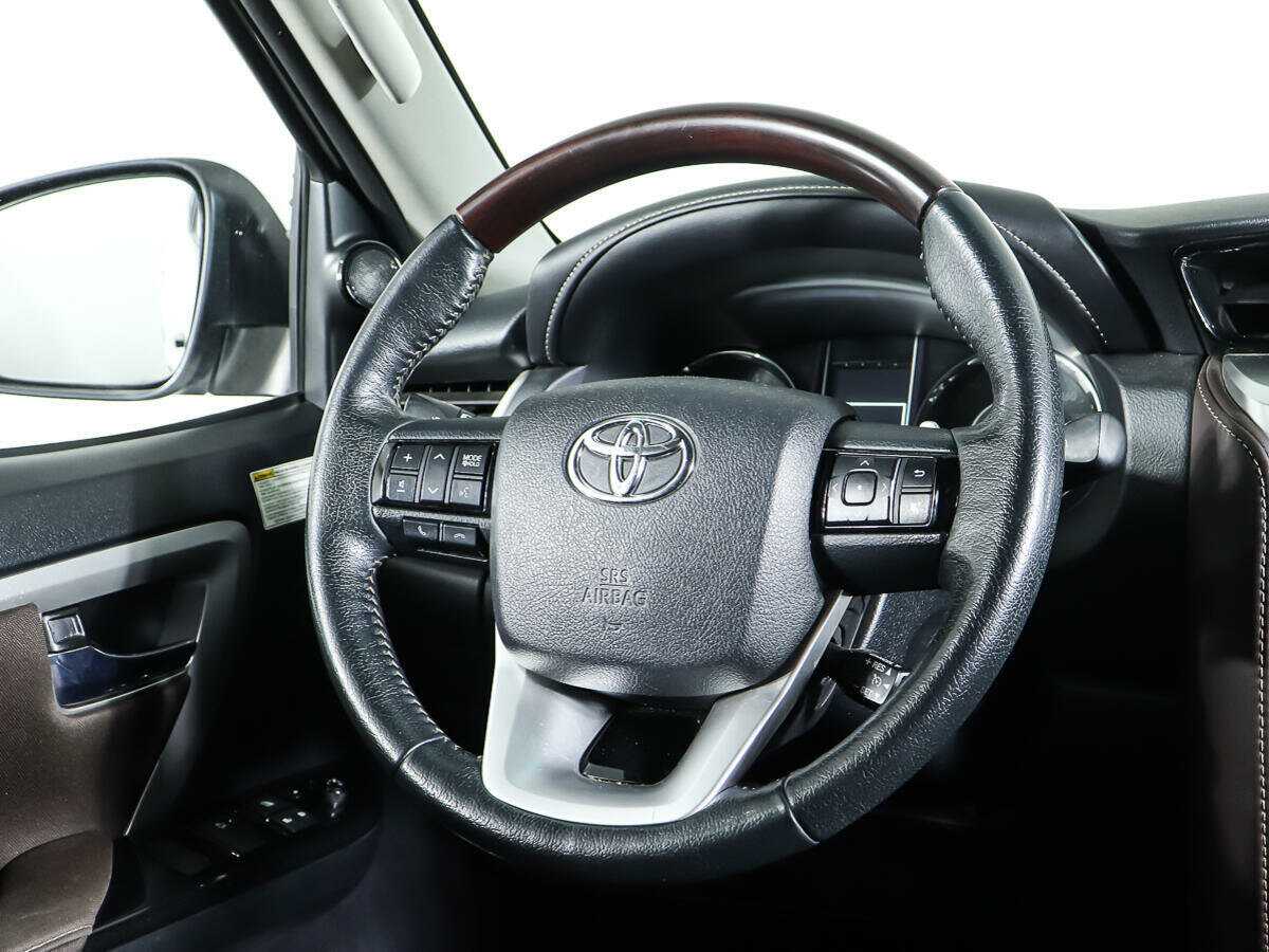 Toyota Fortuner, 2017 Фото №14