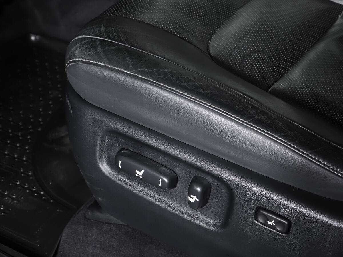 Toyota Land Cruiser, 2021 Фото №17