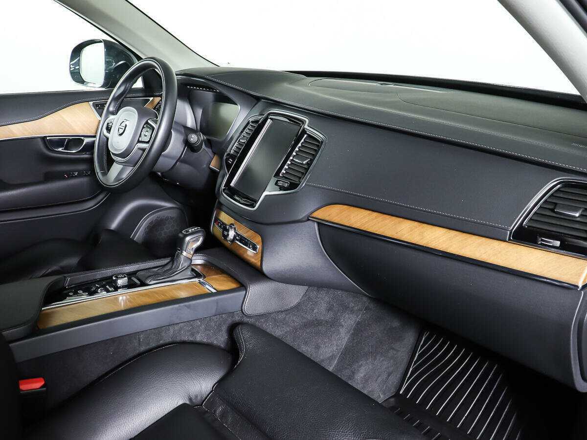 Volvo XC90, 2021 Фото №8