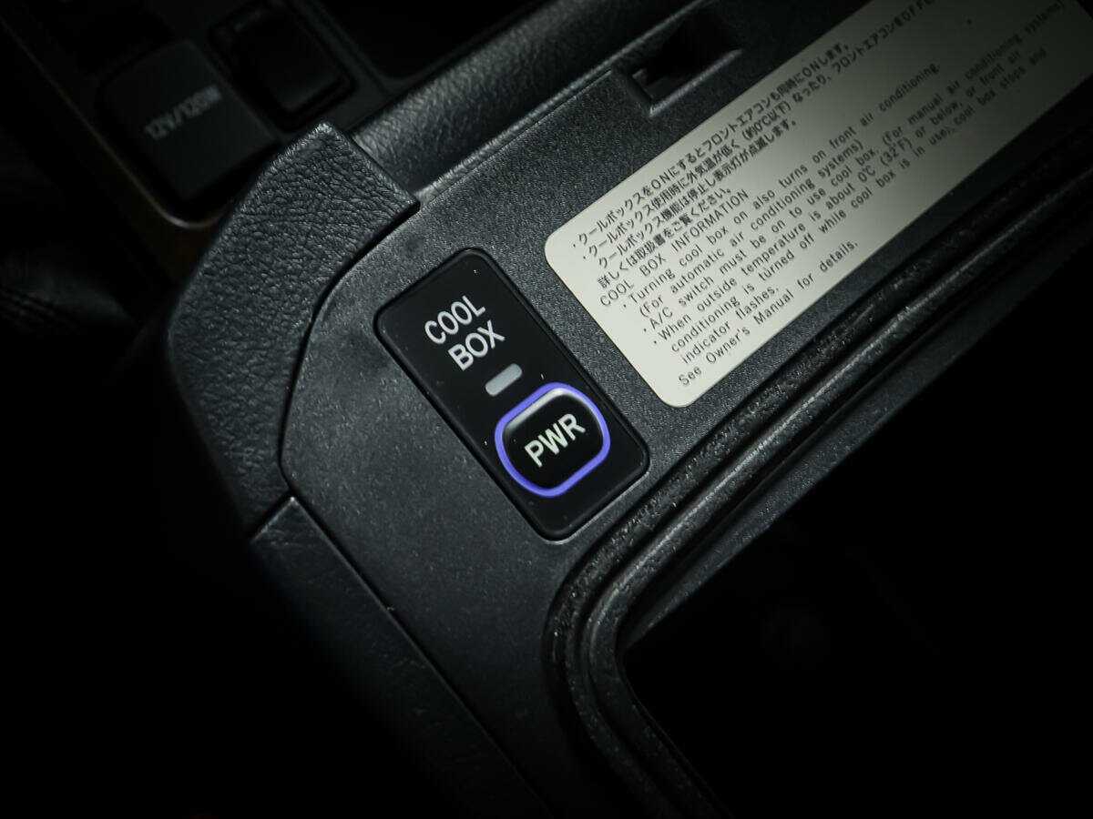 Toyota Land Cruiser Prado, 2011 Фото №12