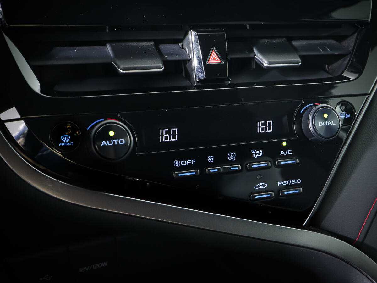 Toyota Camry, 2021 Фото №16