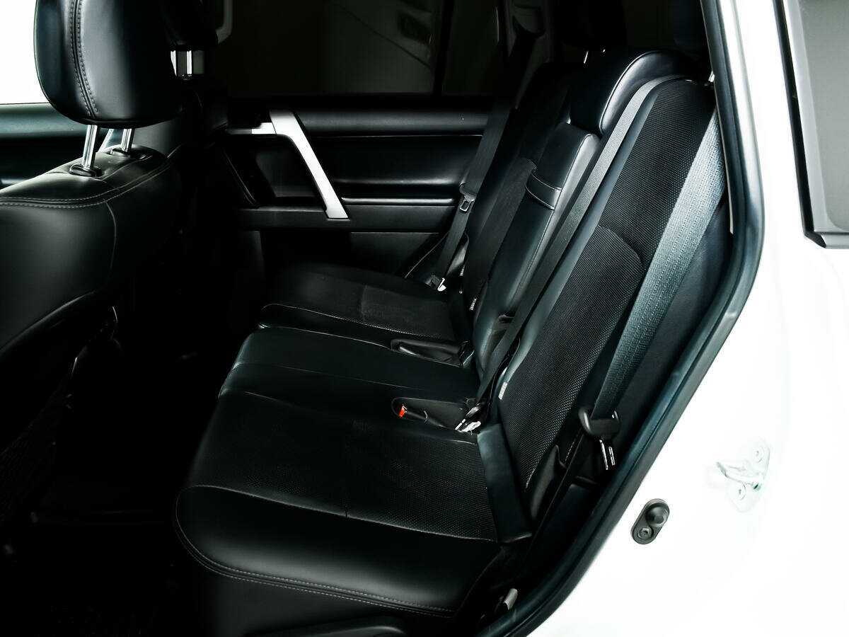 Toyota Land Cruiser Prado, 2020 Фото №12