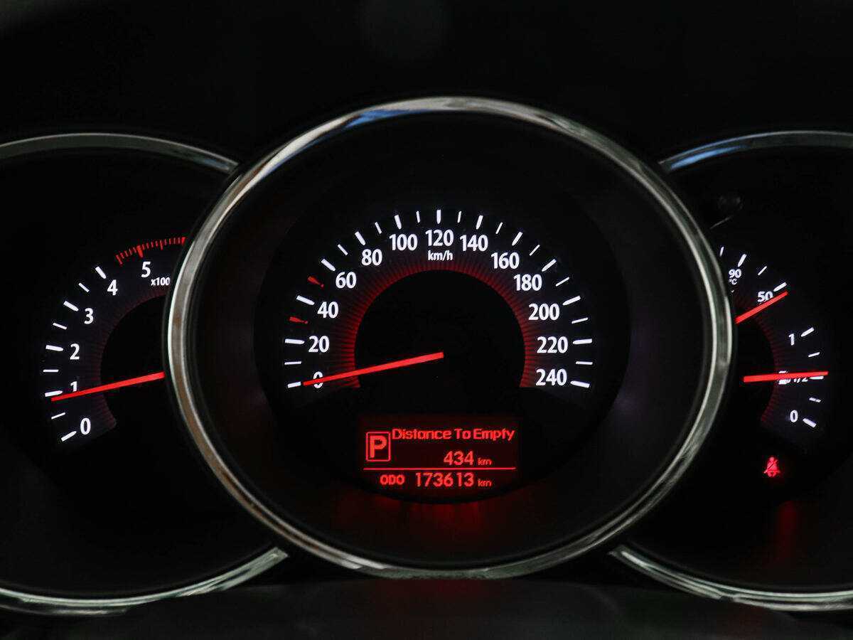 Kia Sorento, 2010 Фото №11