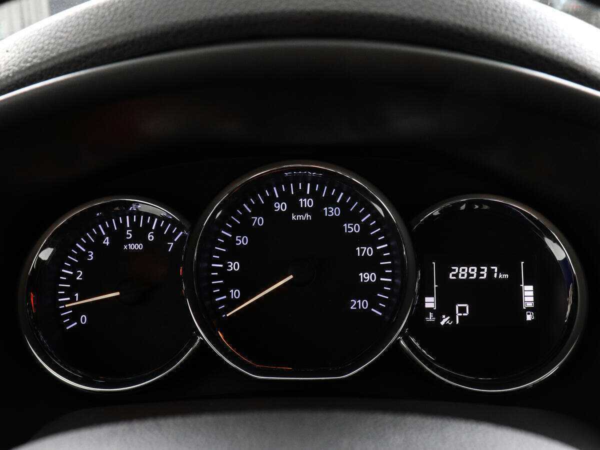 Renault Logan, 2022 Фото №11