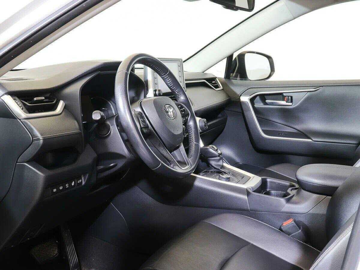 Toyota RAV4, 2020 Фото №15