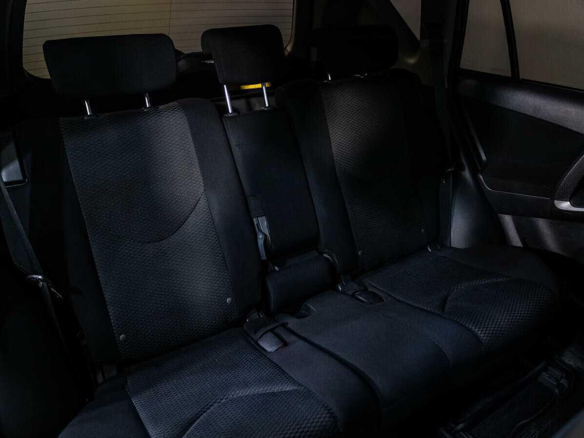 Toyota RAV4, 2011 Фото №9