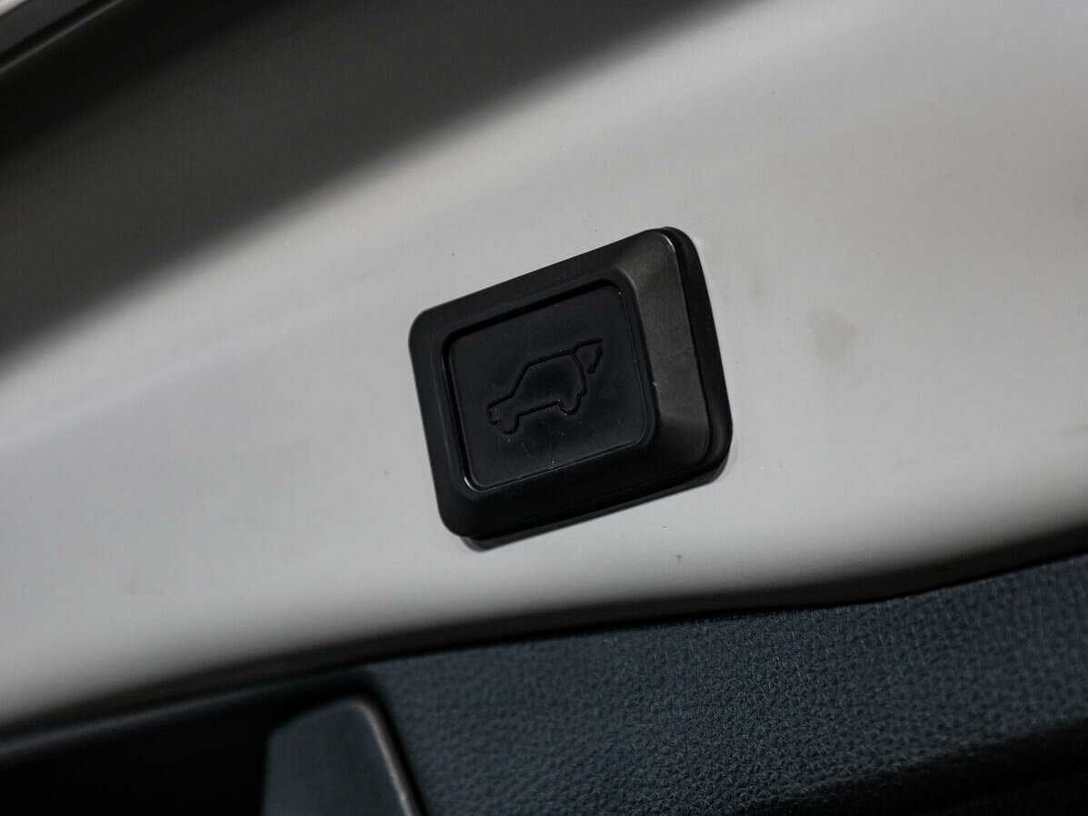 Toyota RAV4, 2020 Фото №20