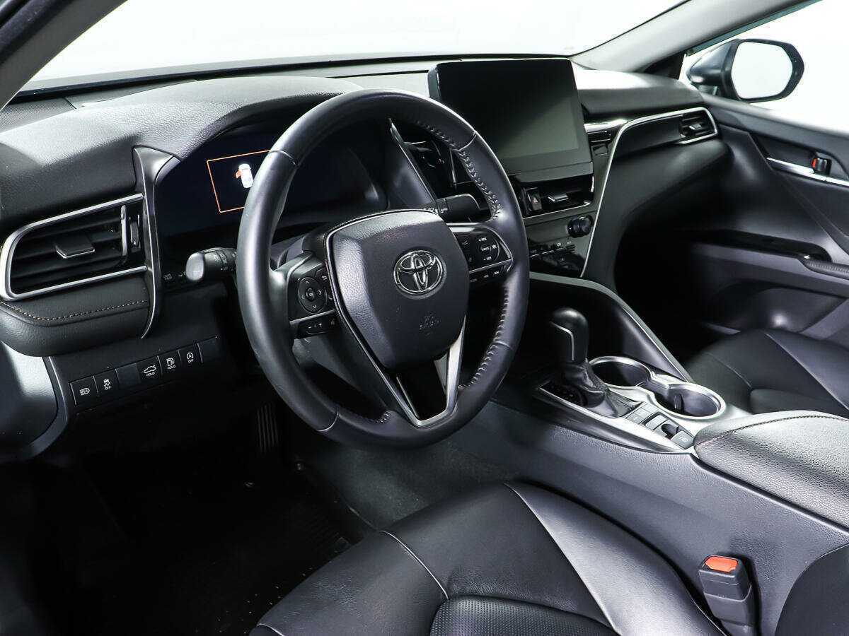 Toyota Camry, 2022 Фото №12