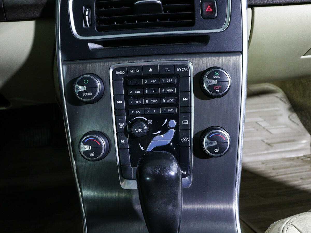 Volvo S60, 2011 Фото №16