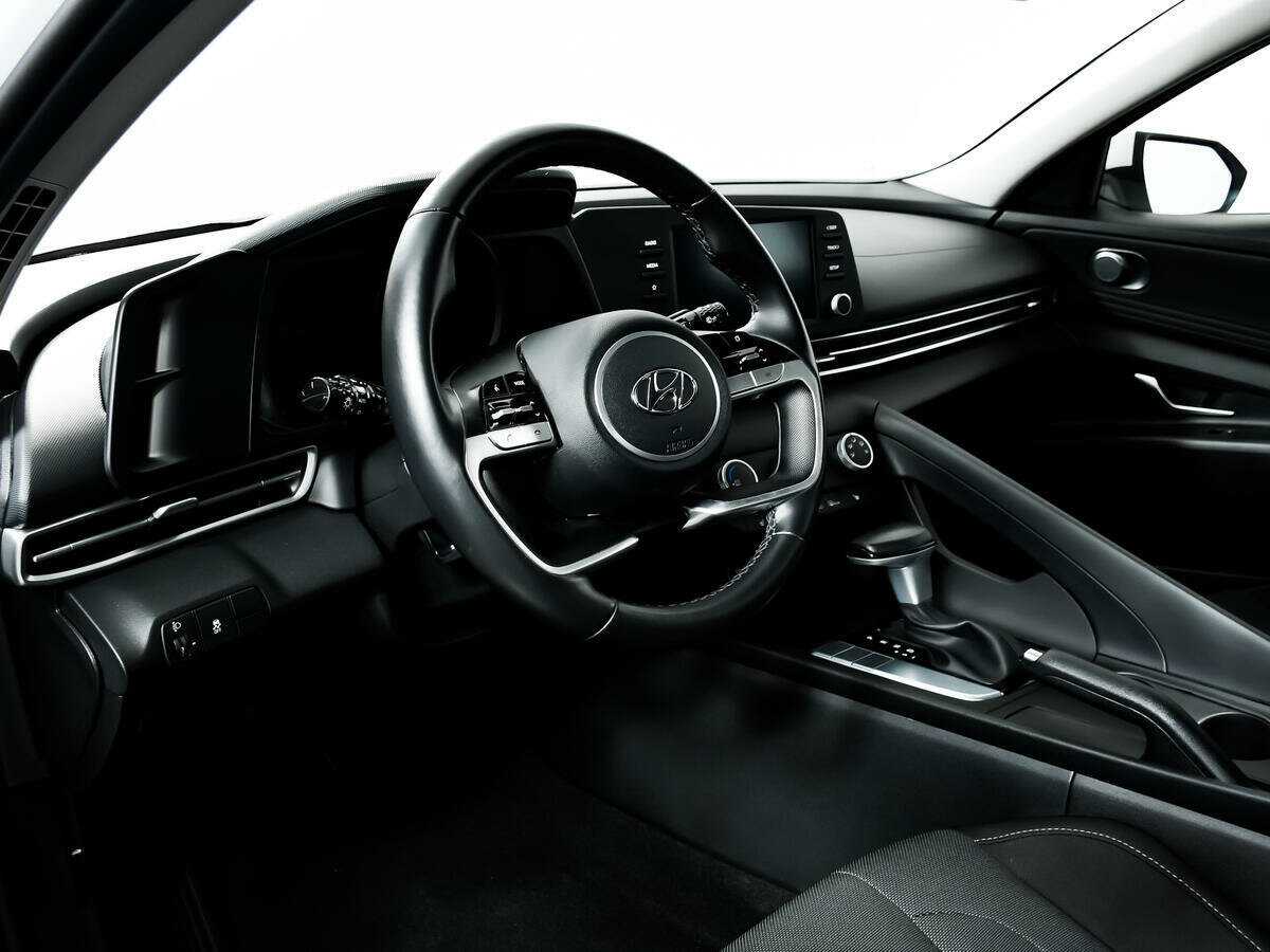 Hyundai Elantra, 2022 Фото №13