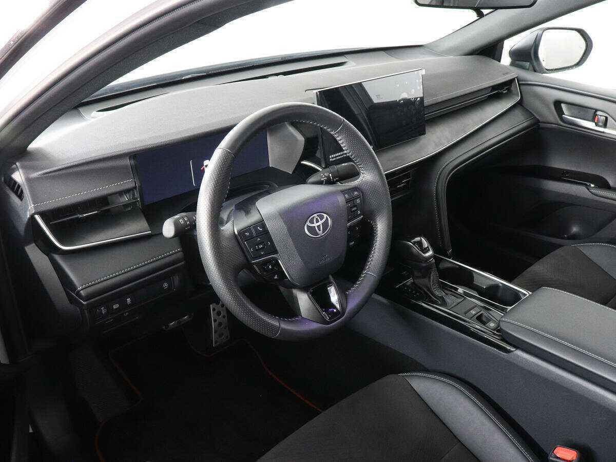 Toyota Camry, 2024 Фото №9