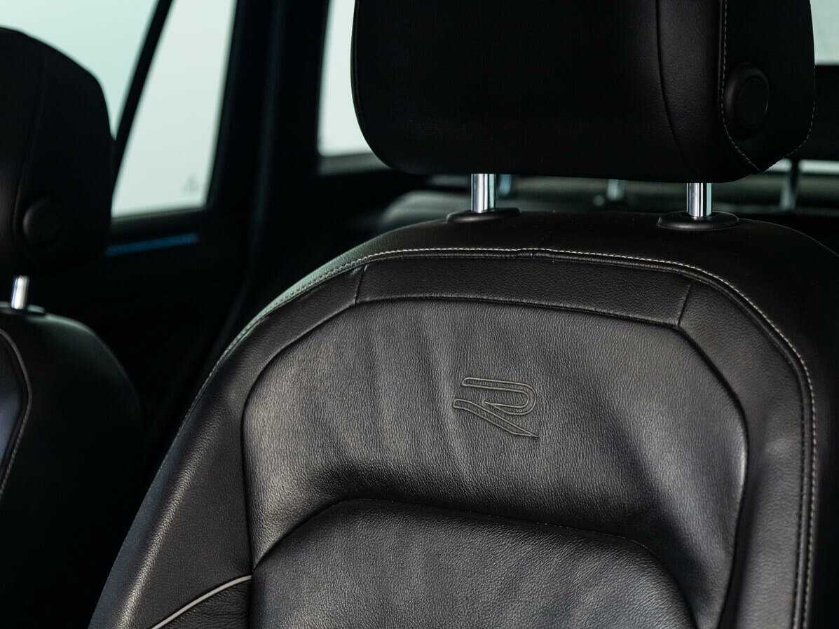 Volkswagen Tiguan, 2021 Фото №15