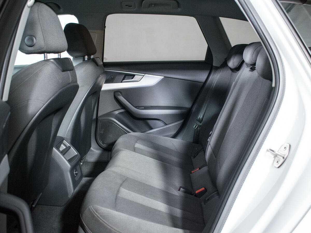 Audi A4, 2018 Фото №10