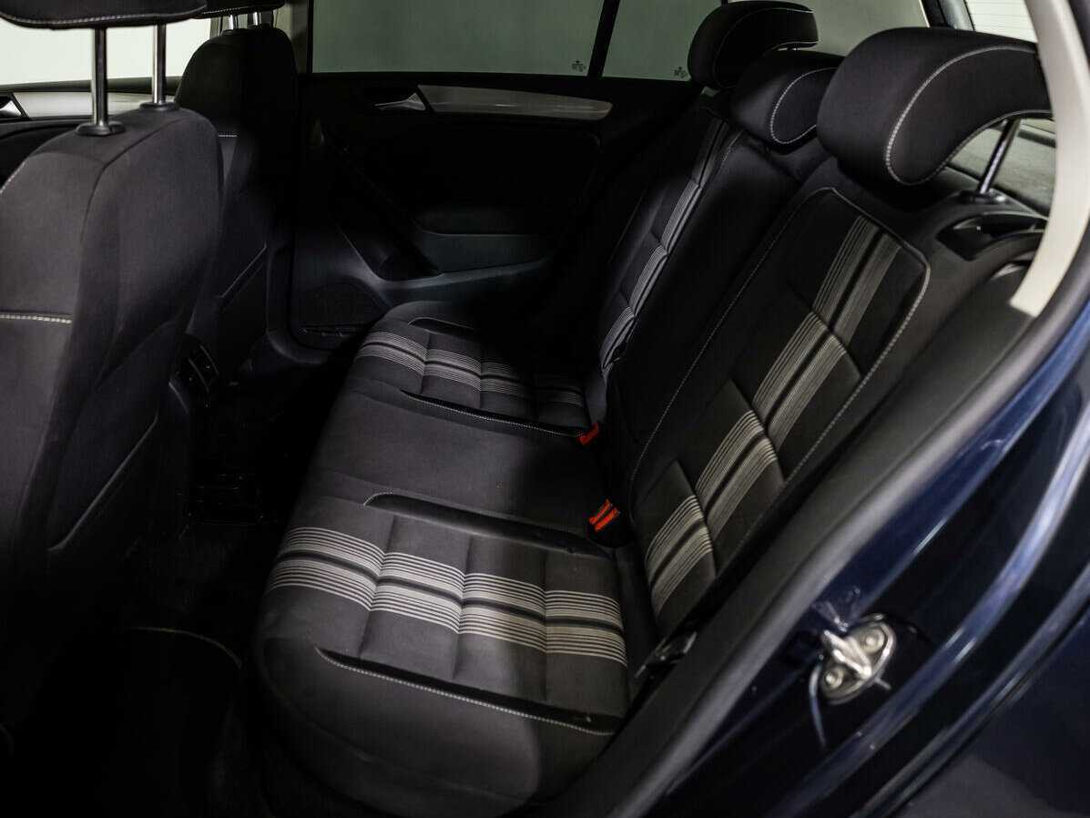 Volkswagen Golf, 2012 Фото №10