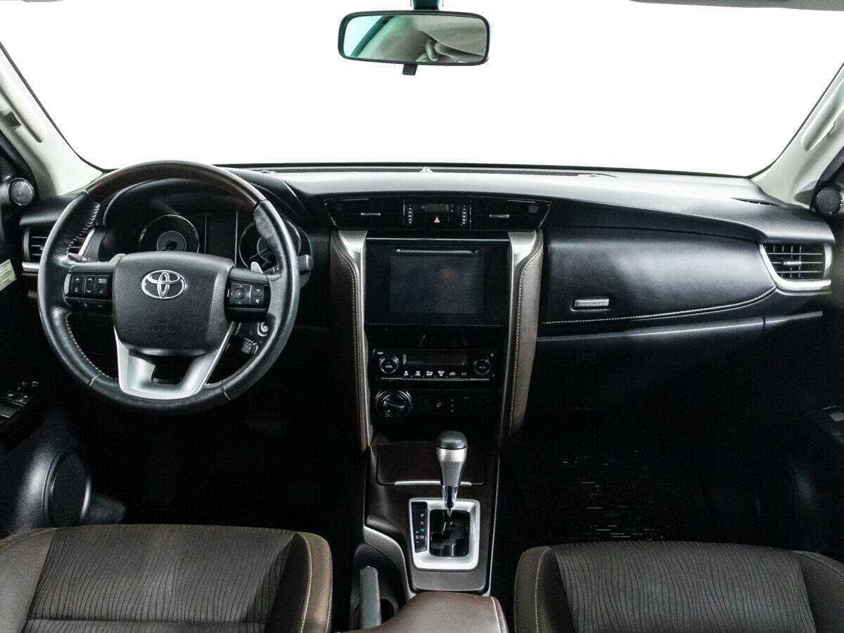 Toyota Fortuner, 2018 Фото №13