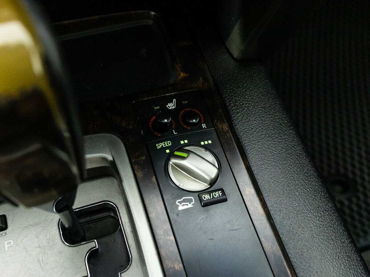 Toyota Land Cruiser, 2011 Фото №17