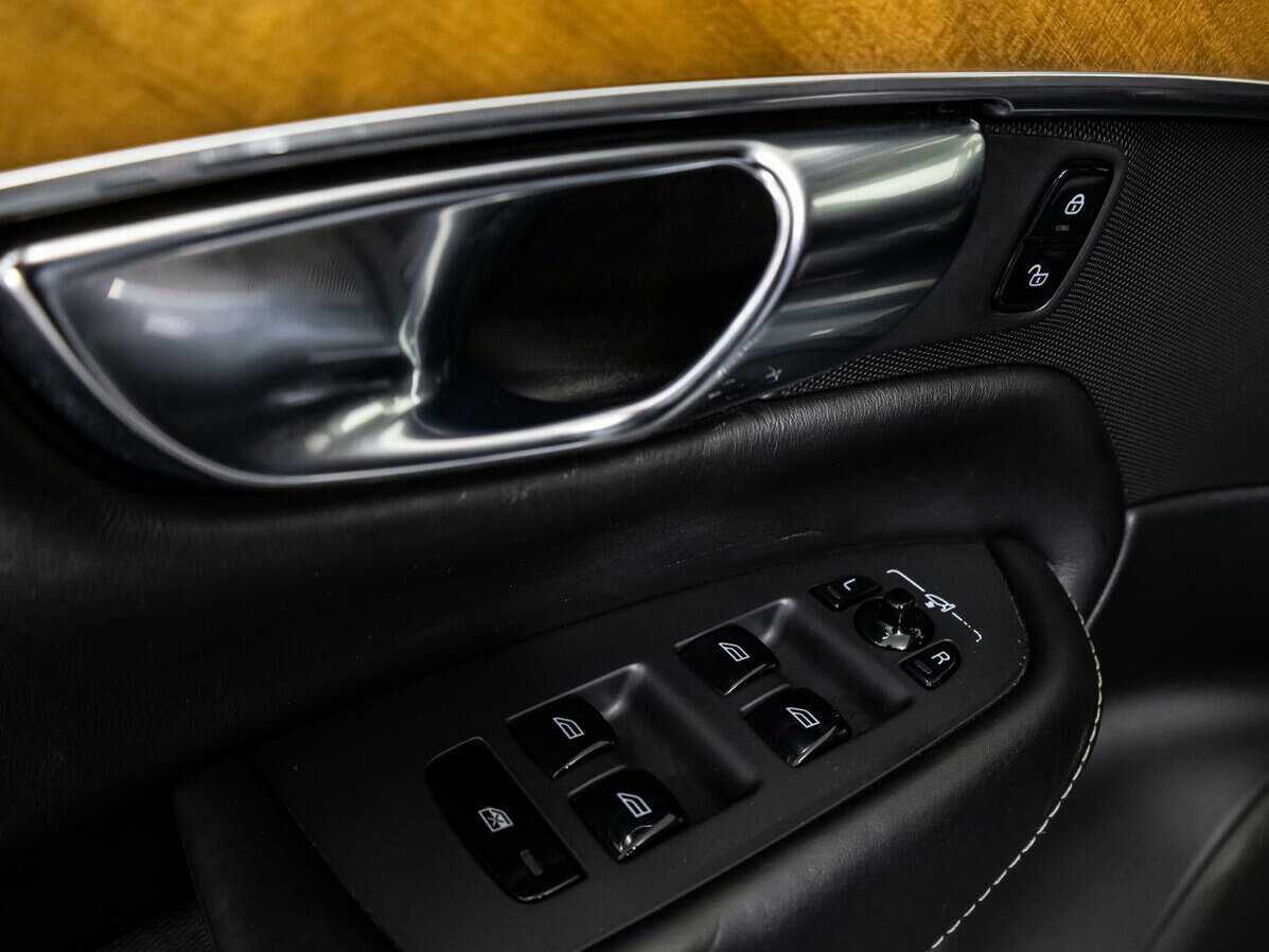 Volvo XC90, 2018 Фото №13