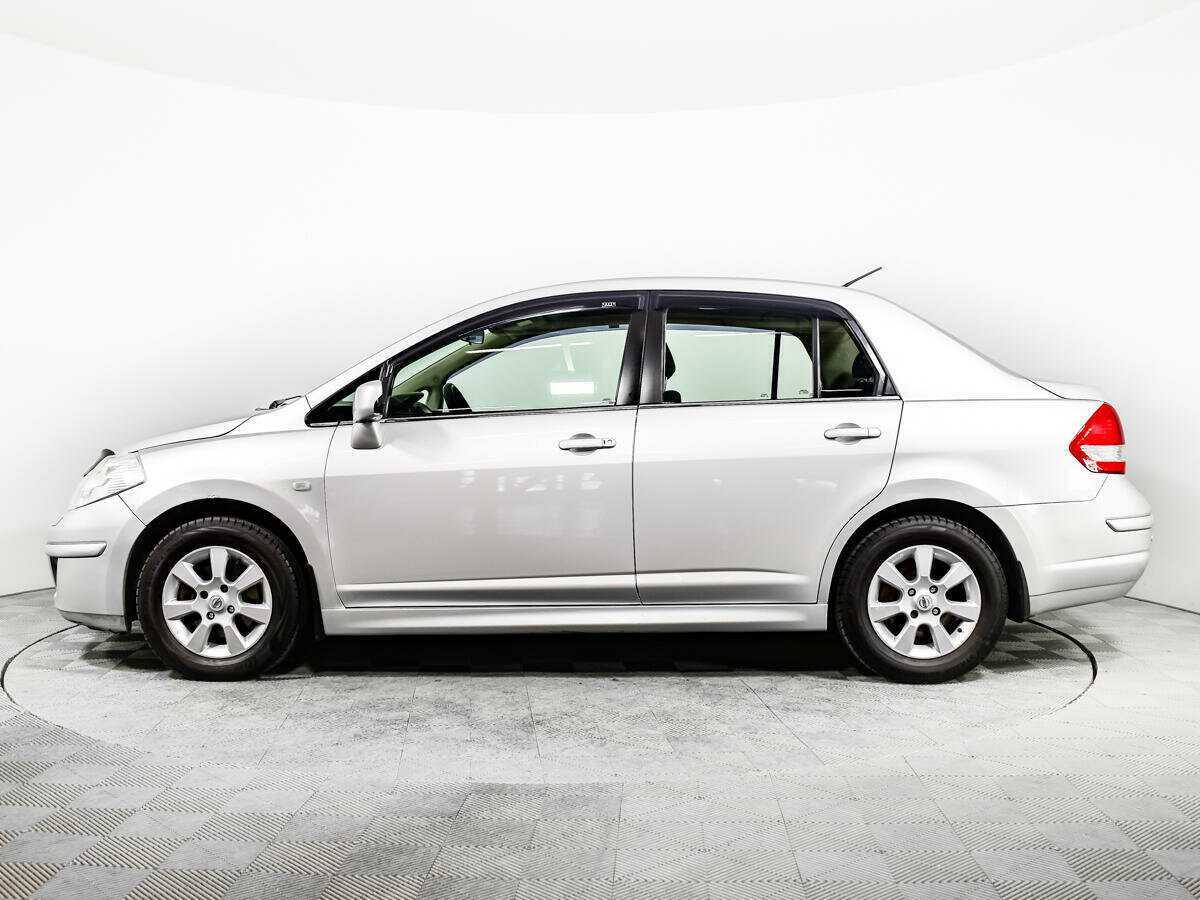 Nissan Tiida, 2011 - 215 783 км. | Фото №8