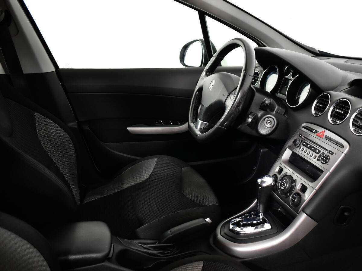 Peugeot 308, 2010 Фото №9