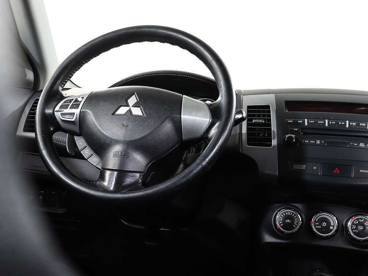 Mitsubishi Outlander, 2010 Фото №14