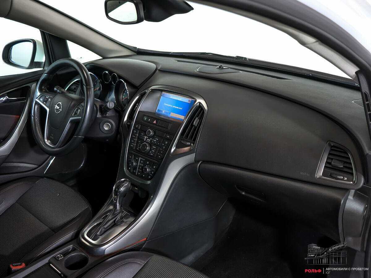 Opel Astra, 2011 - 195 003 км. | Фото №8
