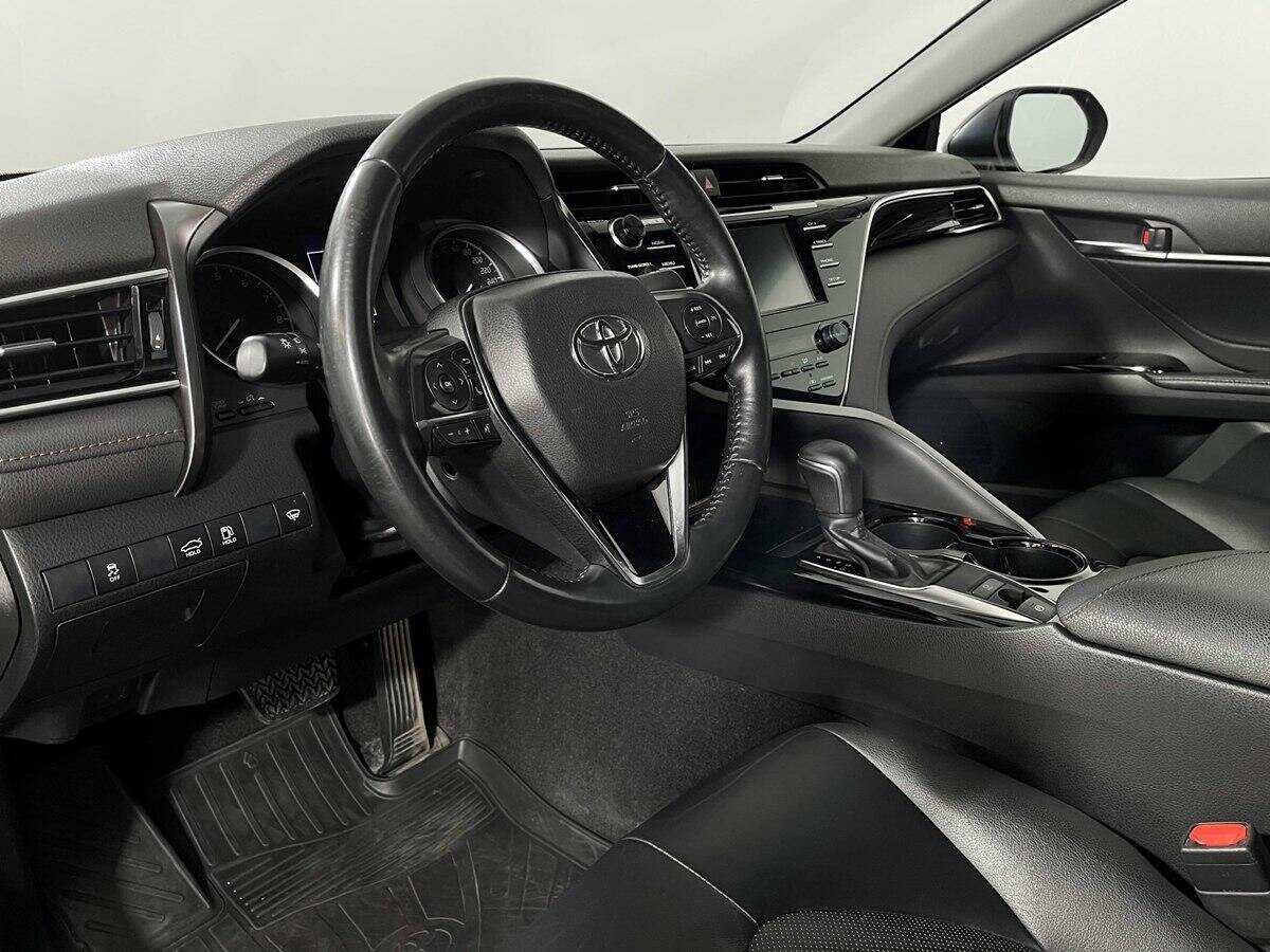 Toyota Camry, 2019 Фото №11