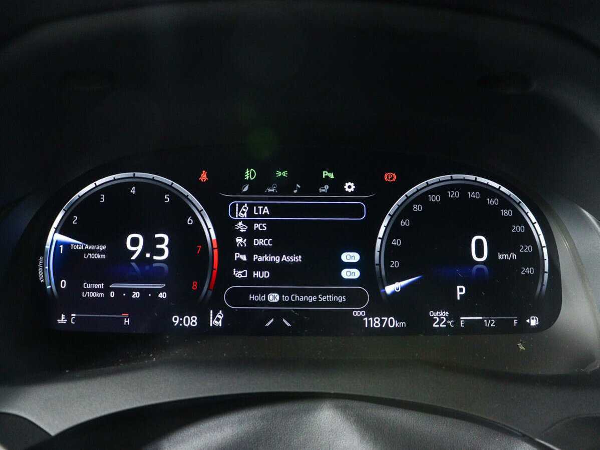 Toyota Camry, 2023 Фото №9