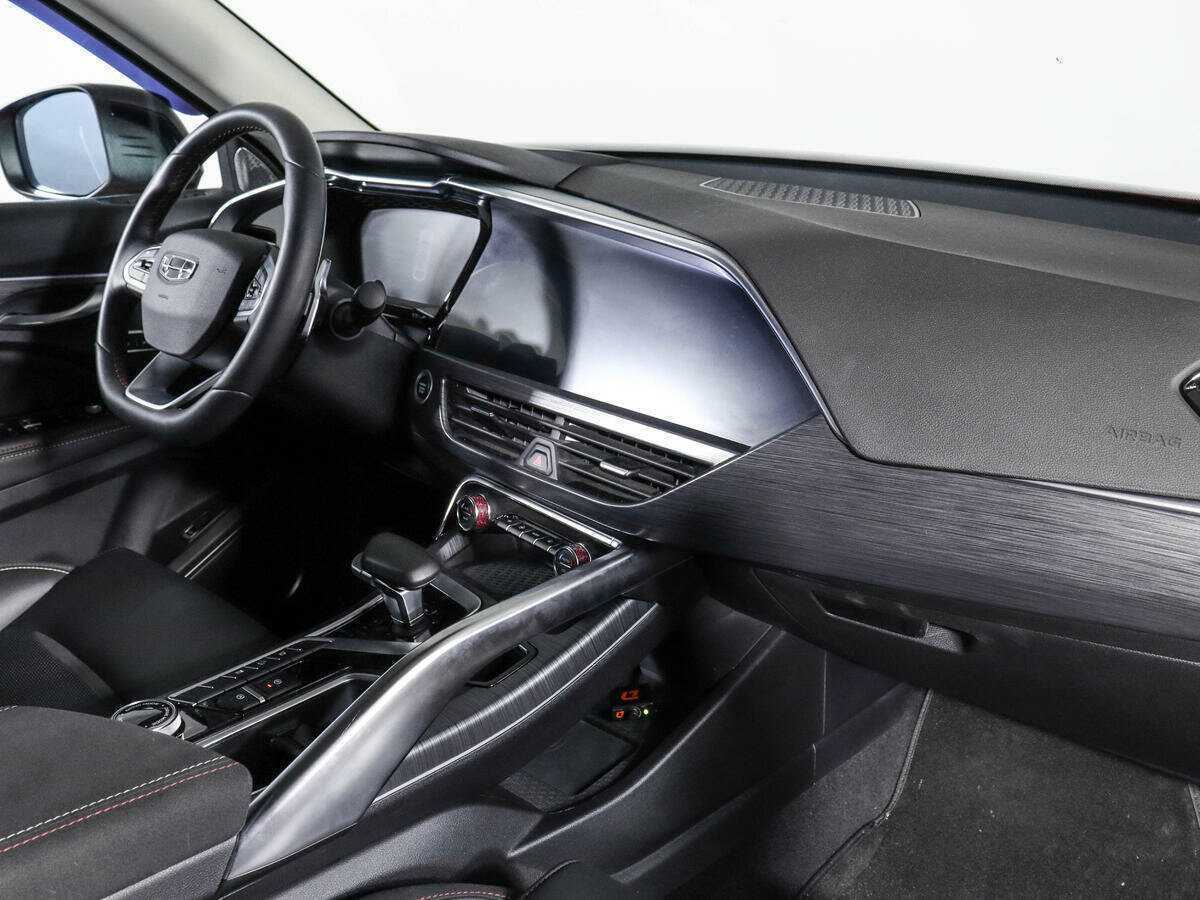 Geely Tugella, 2021 Фото №7
