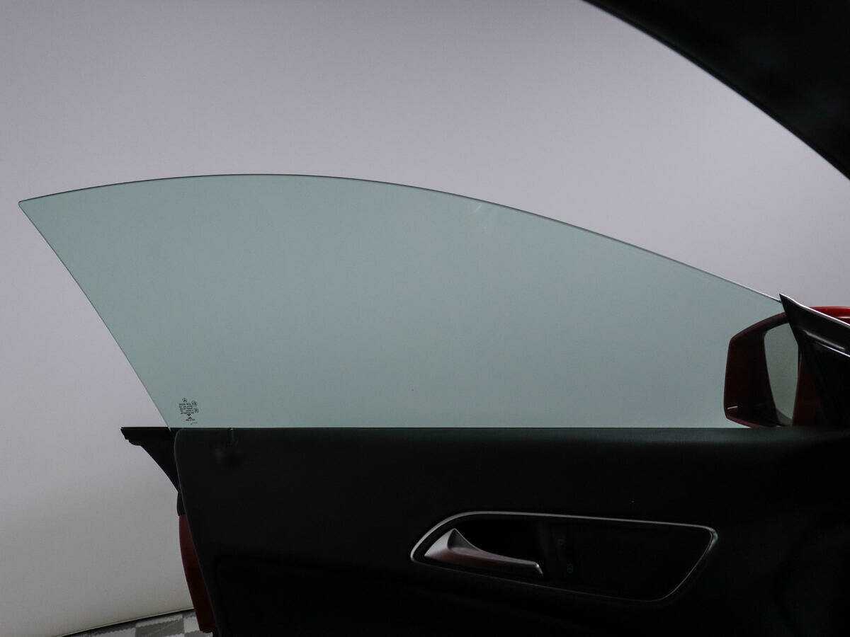 Mercedes-Benz CLA 200, 2013 Фото №16