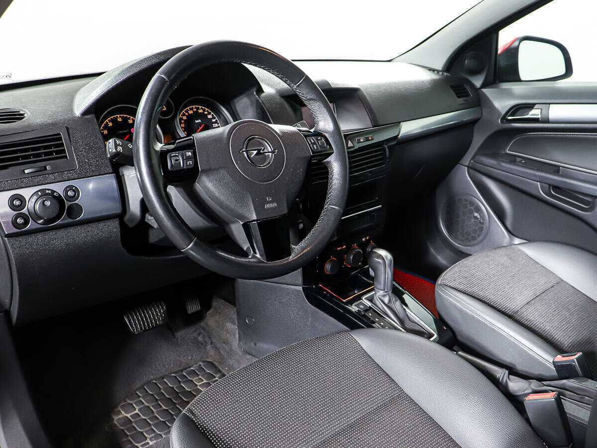 Opel Astra GTC, 2010 Фото №12