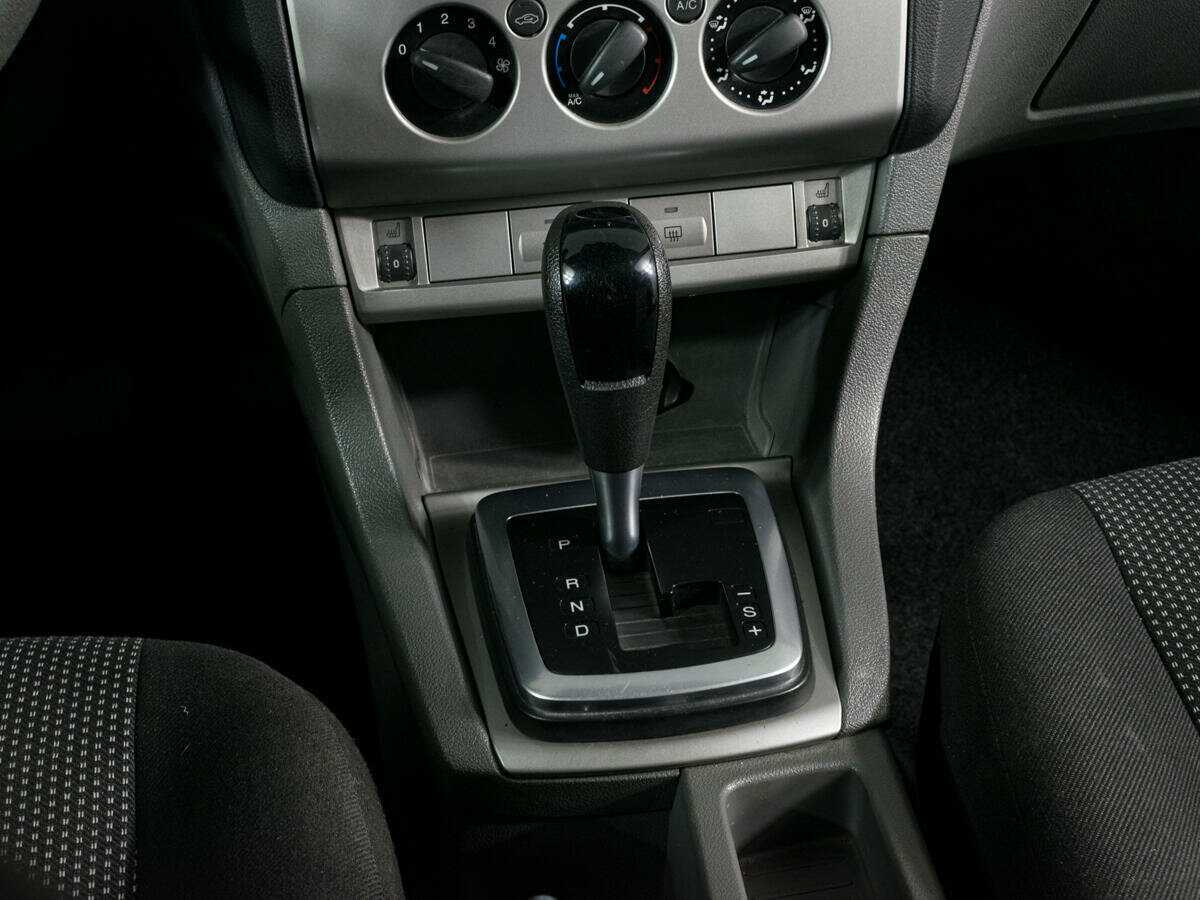 Ford Focus, 2010 Фото №15