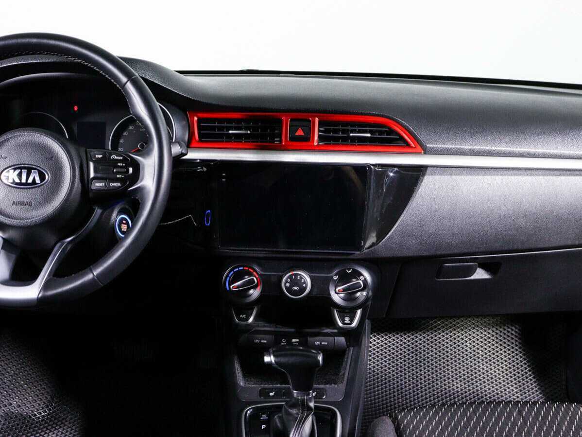 Kia Rio X-Line, 2019 Фото №11