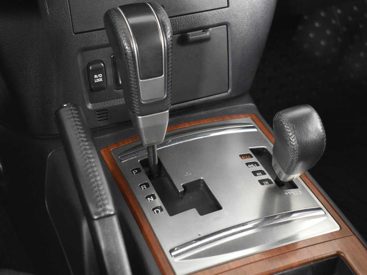 Mitsubishi Pajero, 2007 Фото №15