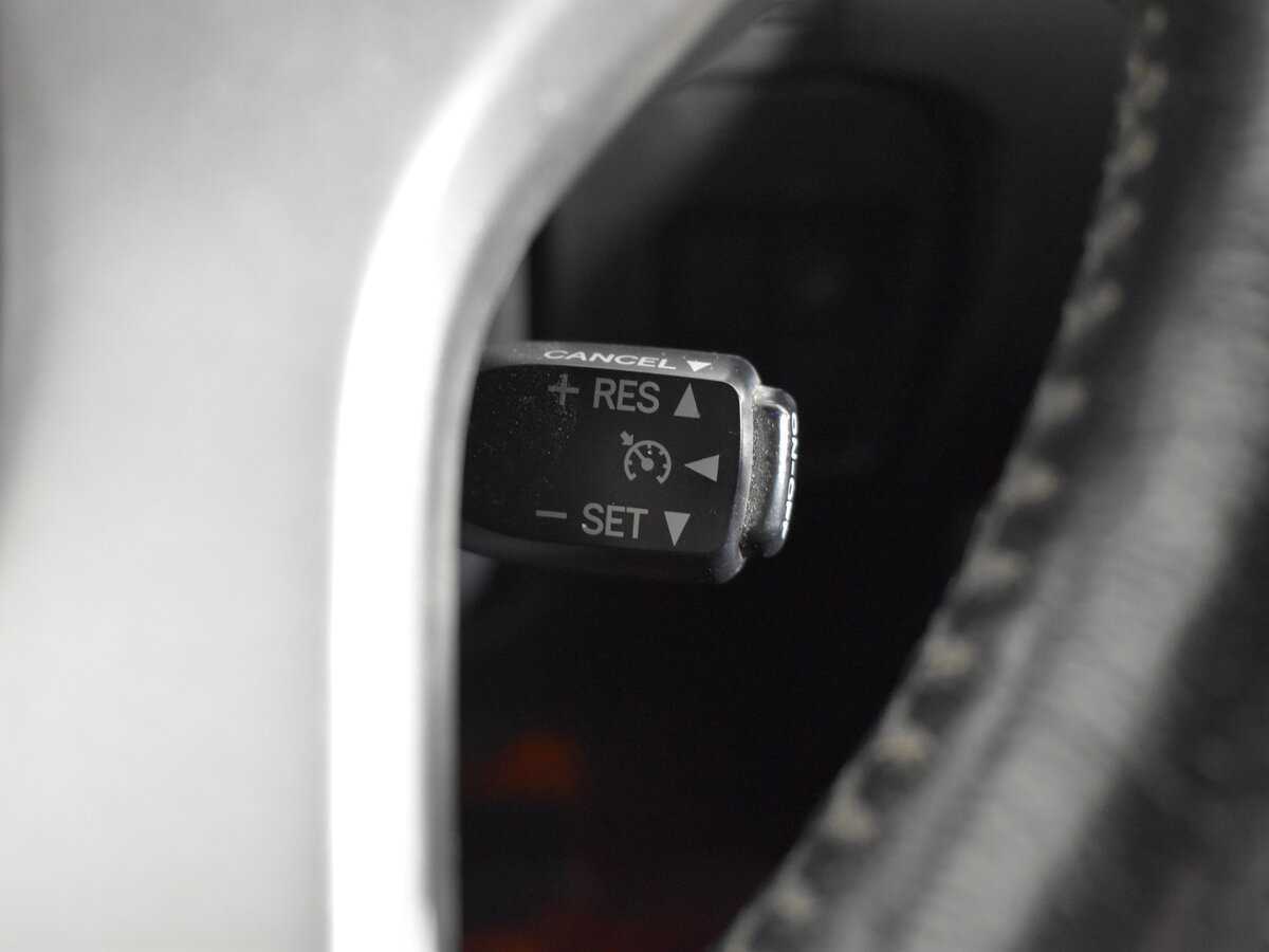 Toyota Land Cruiser Prado, 2013 Фото №21